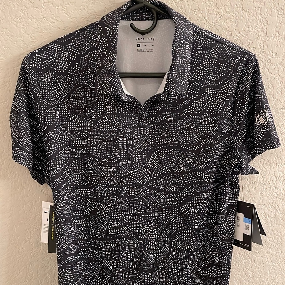 Women’s black Nike dri-fit